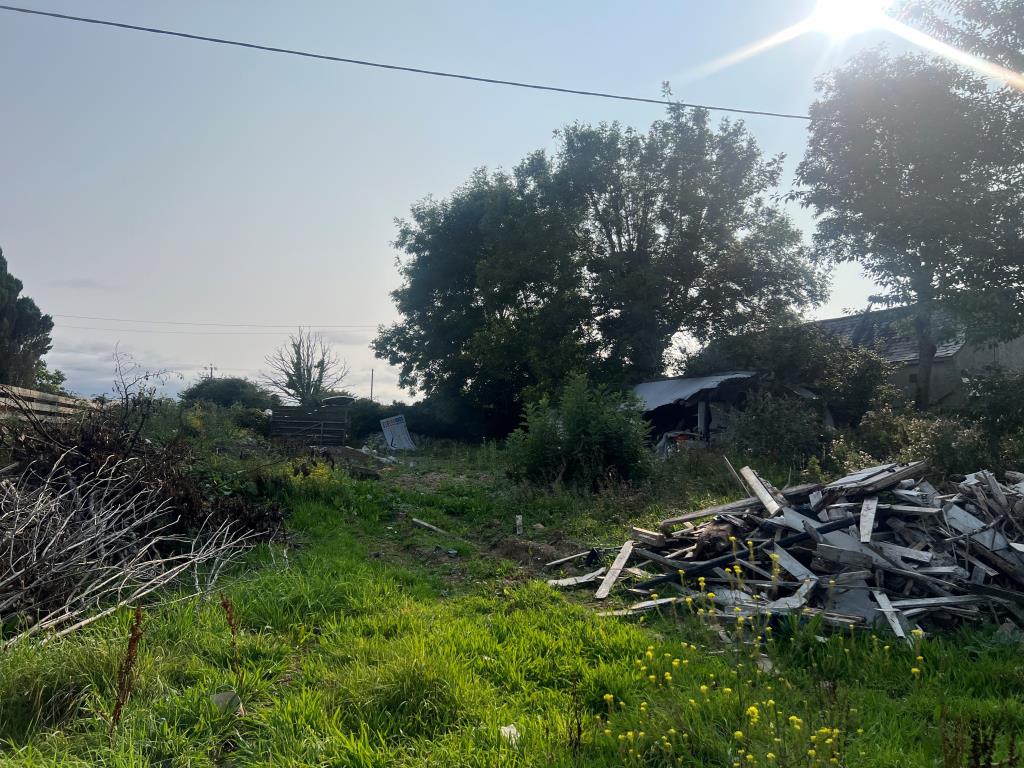 Lot: 66 - LAND WITH PLANNING - View of land